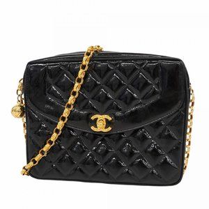 Chanel Matelasse Chain Shoulder Bag in Patent Leather, Black, Women's